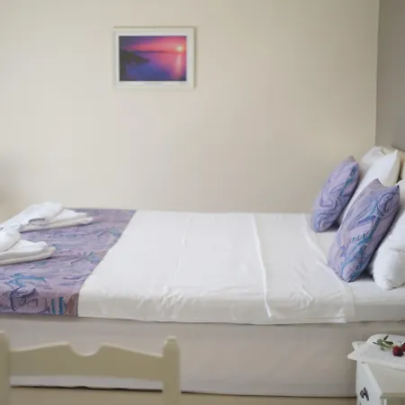 Guest house Vrionis Panoramic Sunset 3*