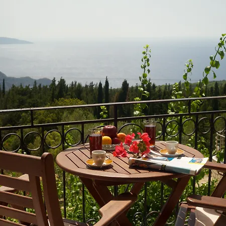Vrionis Panoramic Sunset 3* Mesovounia (Kefalonia)
