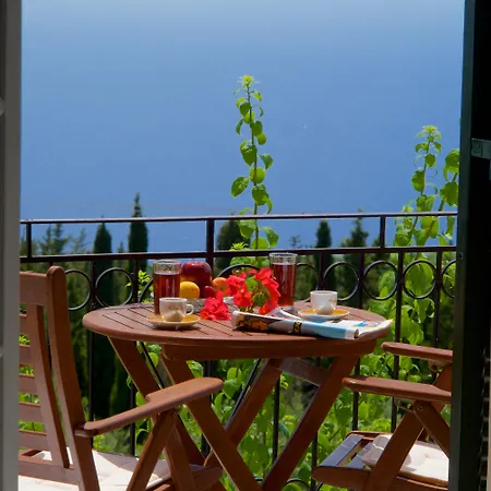 Vrionis Panoramic Sunset 3* Mesovounia (Kefalonia)