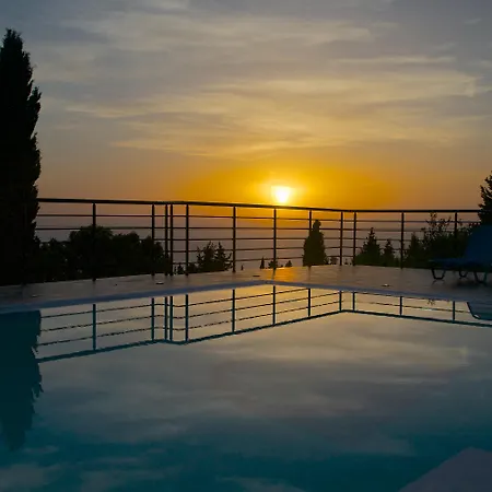 Vrionis Panoramic Sunset Guest house 3*