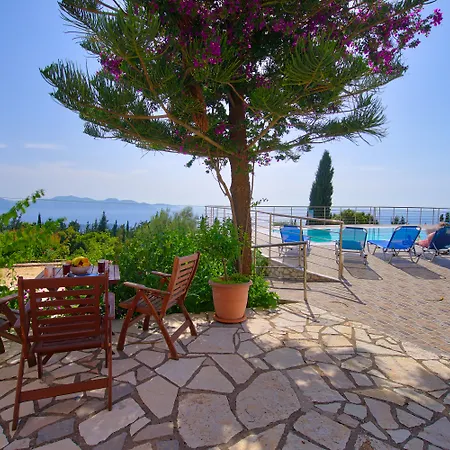 Vrionis Panoramic Sunset Guest house